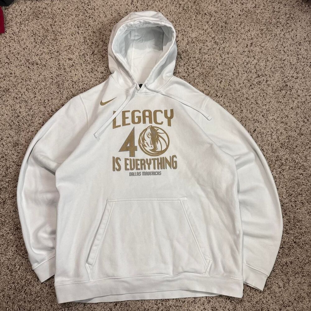 Nike Men's White and Blue Hoodie